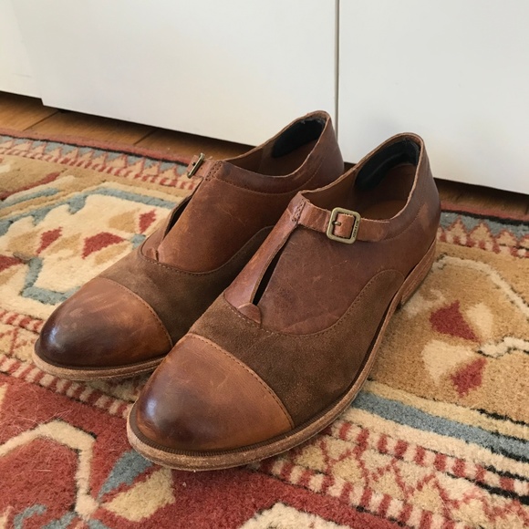 Leather Shoe - Picture 4 of 5